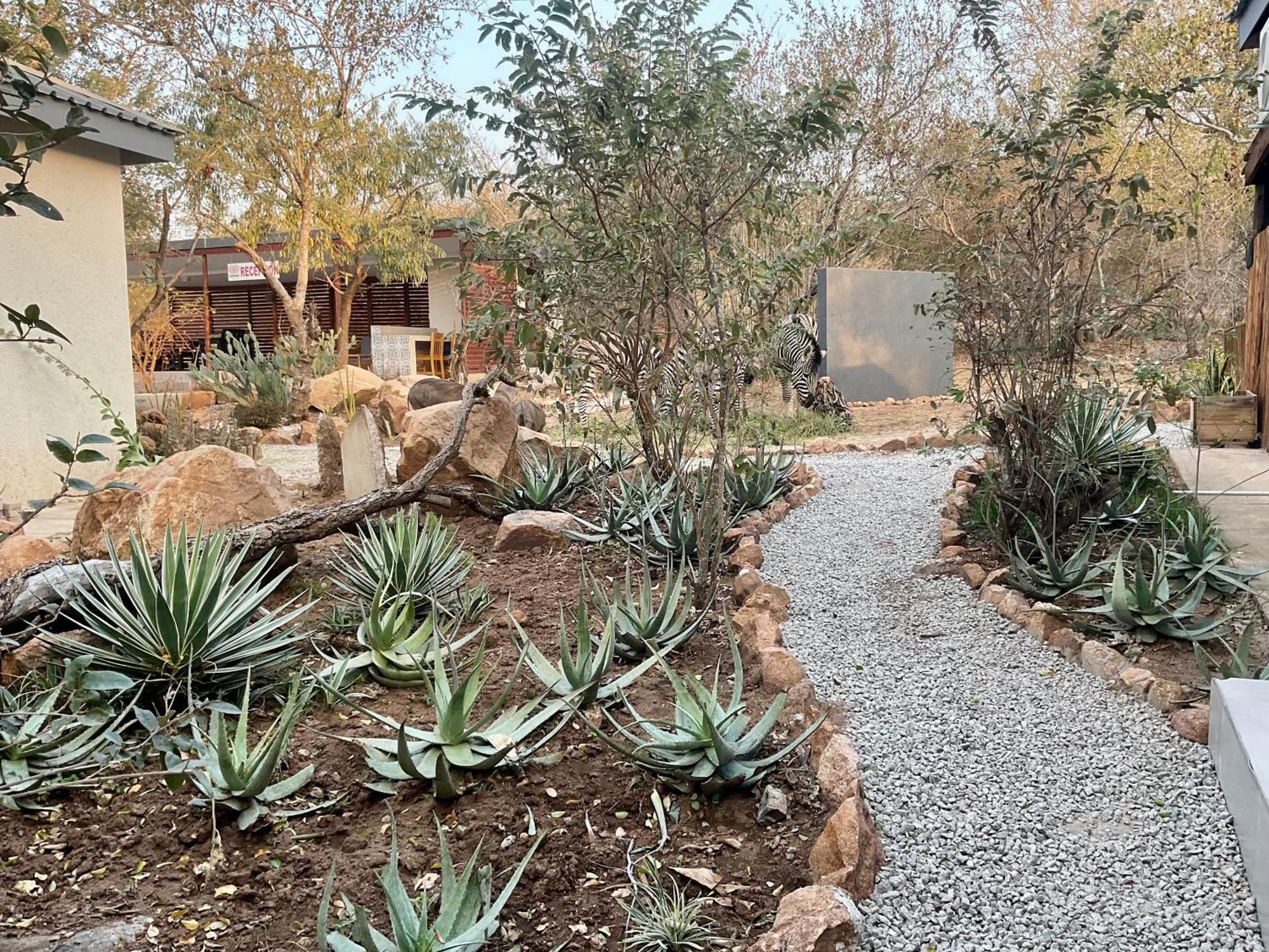 Kholiwe On Kruger Lodge & Safaris Marloth Park Exterior photo